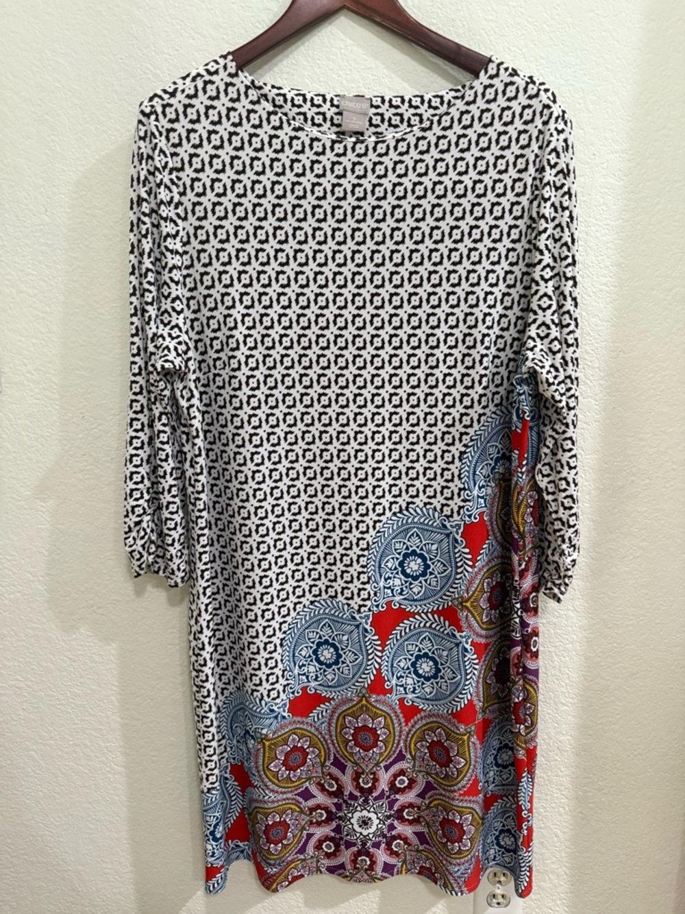 Chico’s Multicolor Stretch Boho Paisley Geometric Medallion Pattern